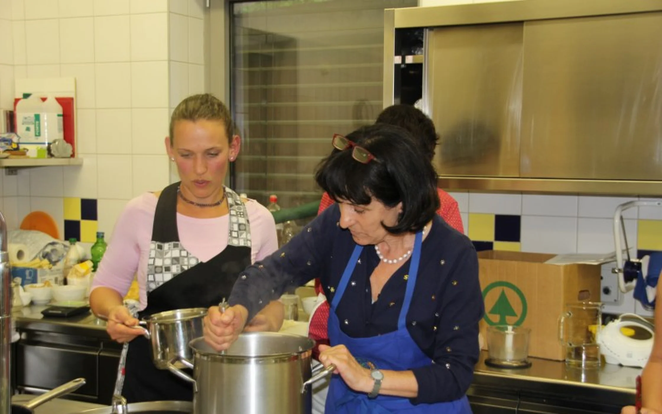 20180607 Gartenlust trifft auf Kochkunst_Mangold 24_800x533.JPG